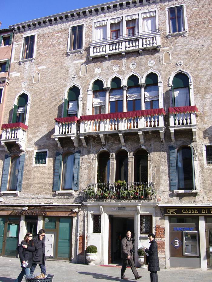 A velencei házak egyike